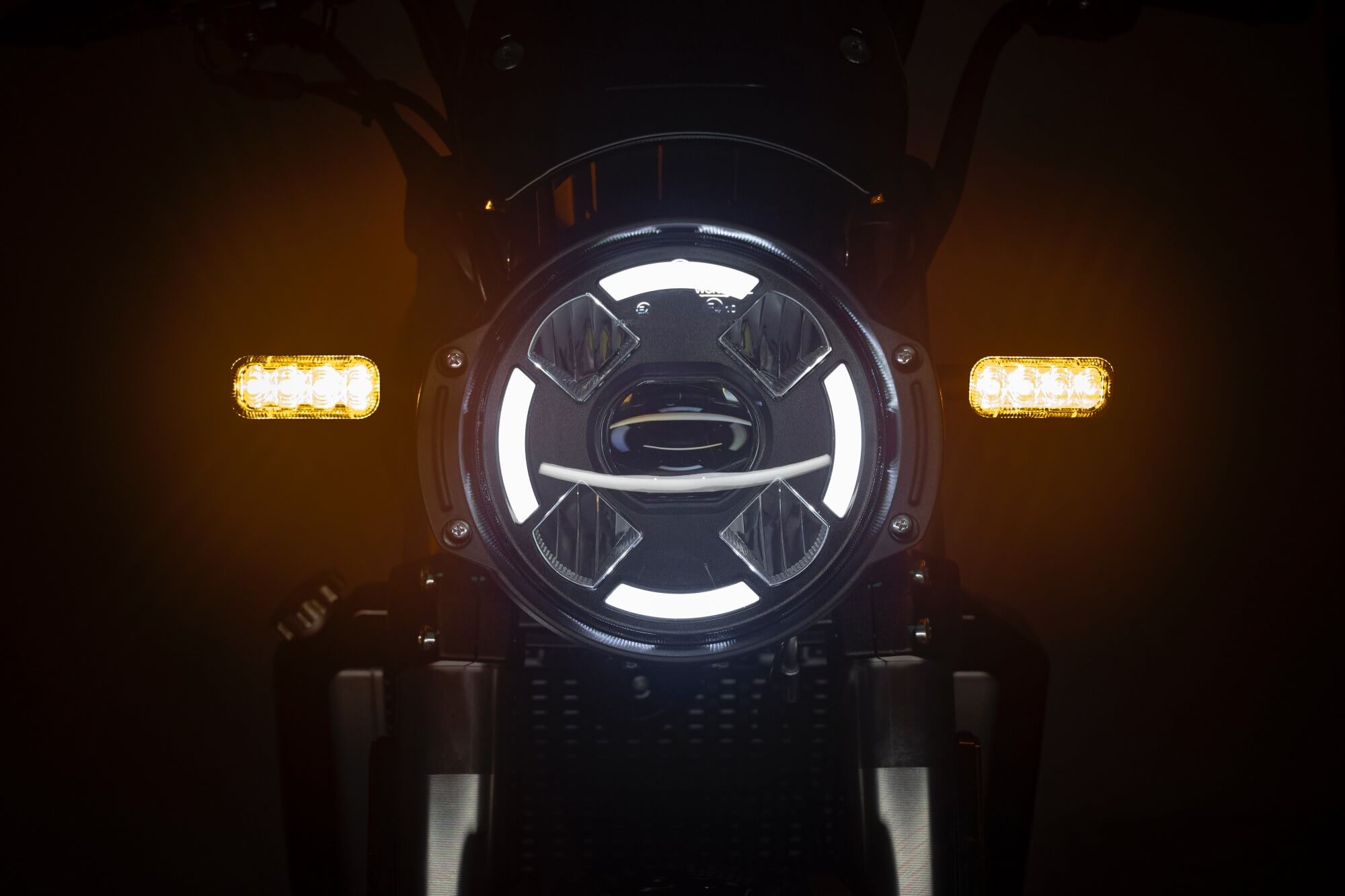 Junak SR 400
