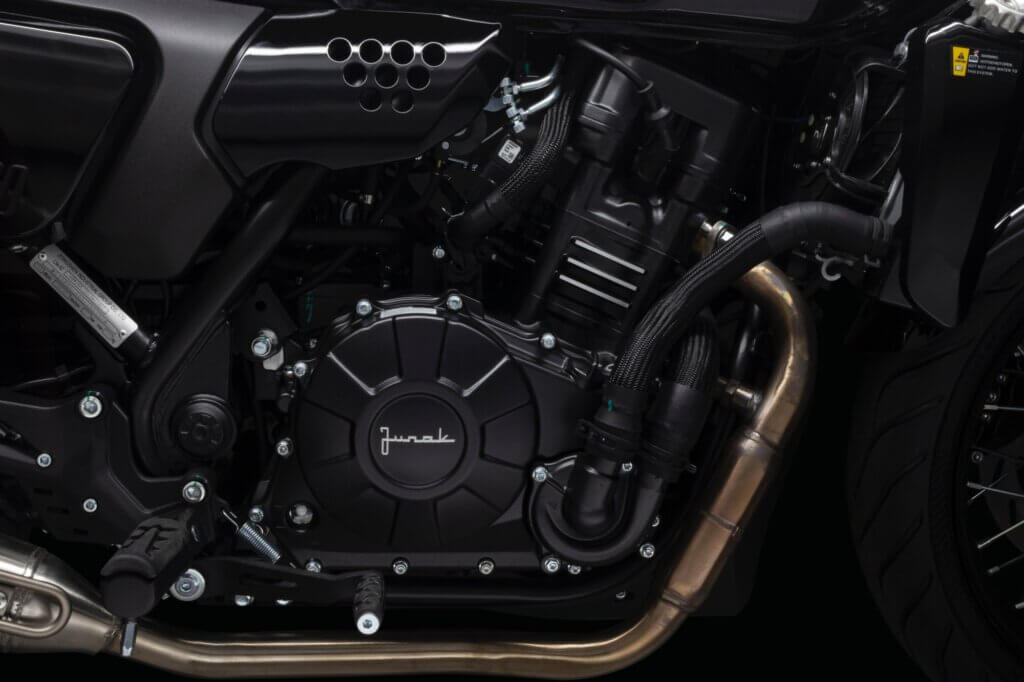 Junak SR 400
