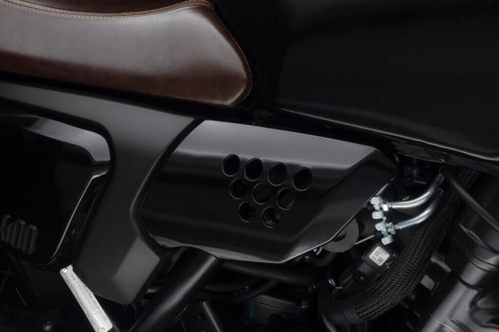 Junak SR 400