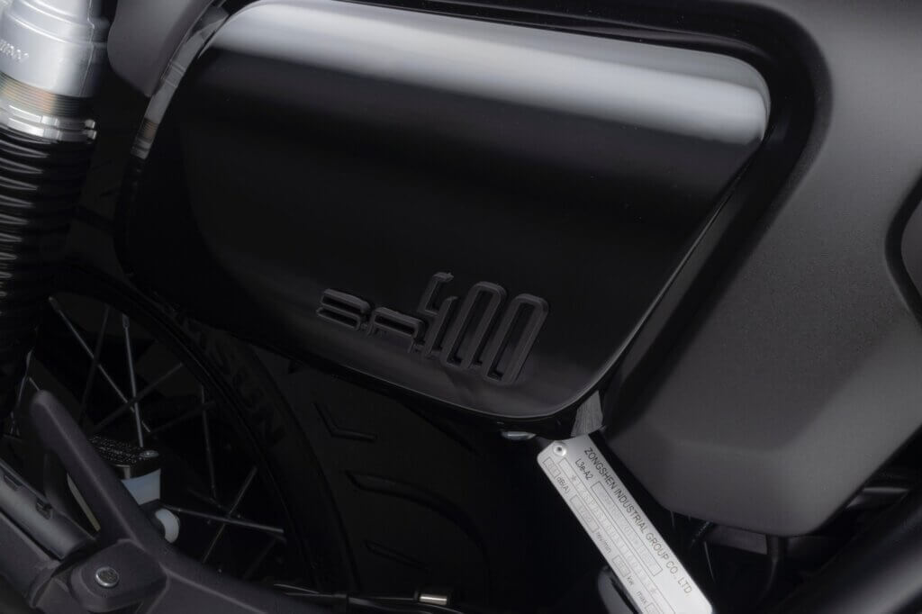 Junak SR 400