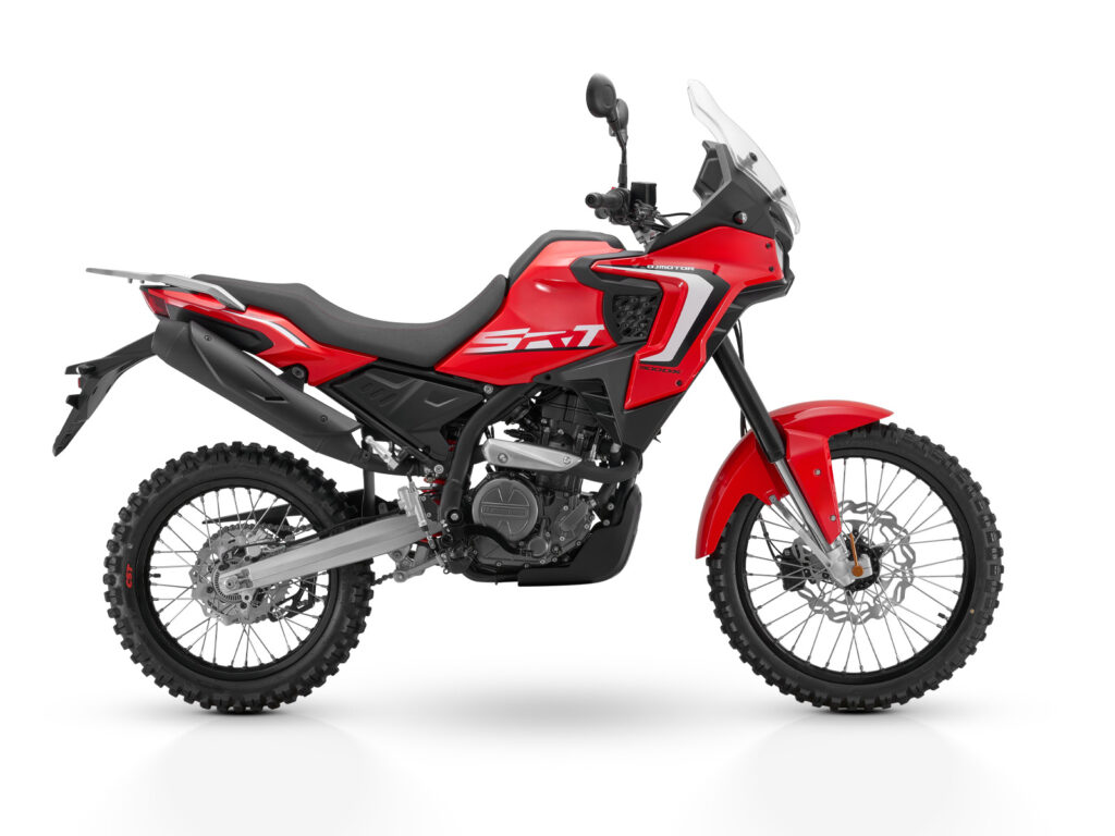 QJMOTOR  SRT 300DX