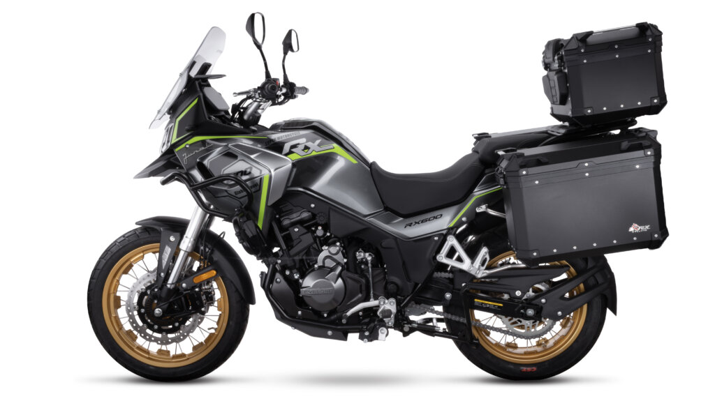Junak RX 600 z kuframi