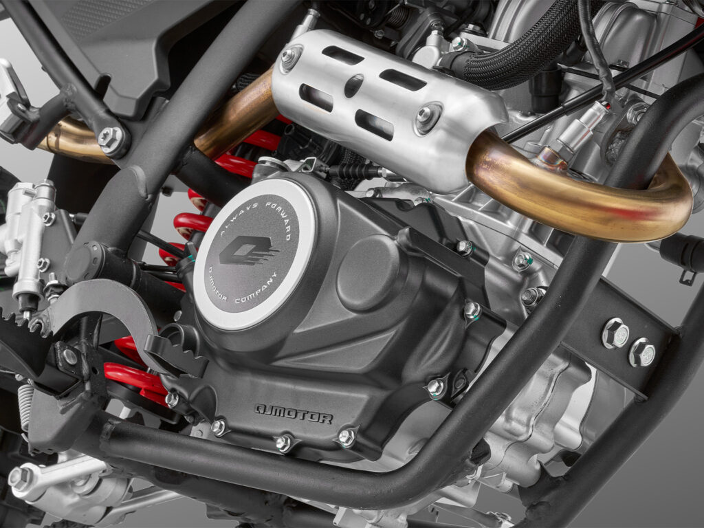 QJMOTOR  SRT 125DX